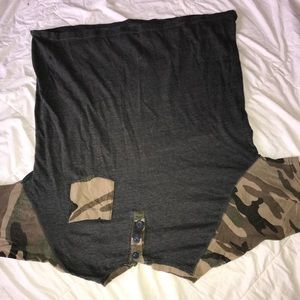 Camp and grey shirt
